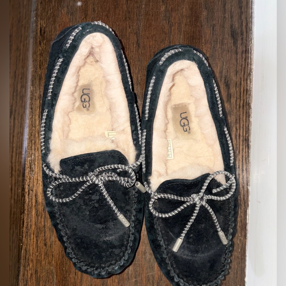 UGG Moccasin Slippers - Black